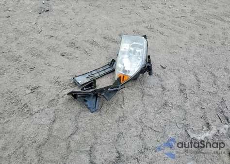 2013 Toyota Sequoia Sr5 z USA, uszkodzony, nr VIN 5TDBW5G1XDS090537